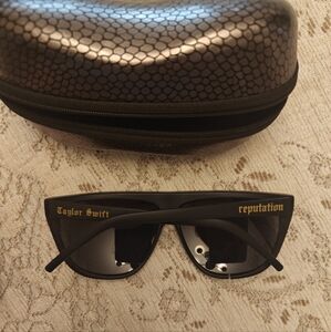 Taylor Swift black rep sunglasses